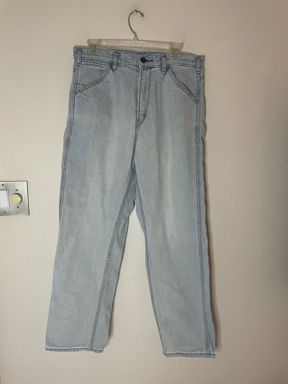 Uniqlo Men’s Relaxed Jeans Light Blue Wash Size 31x28